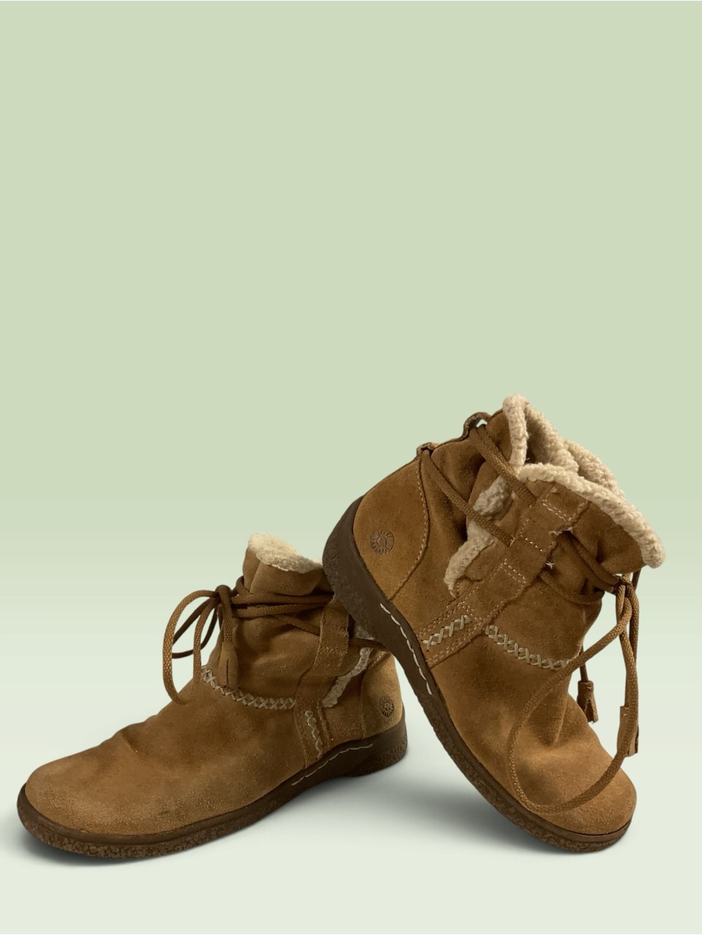 Women's Earth Spirit Paula II Beige Suede w/Faux Fur Size 6